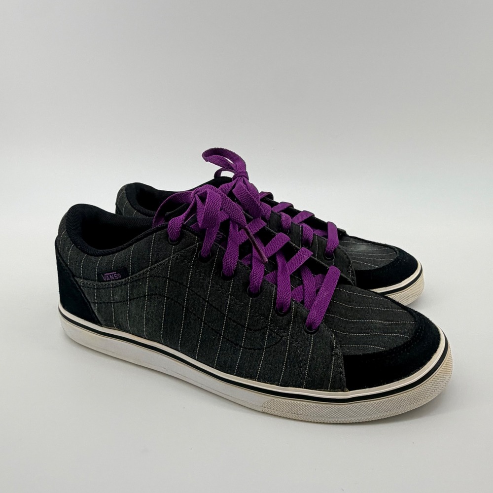 Vans Skyla Sneakers Women 9 Grey Purple Pinstripe Low Top VN-0KXK1FX